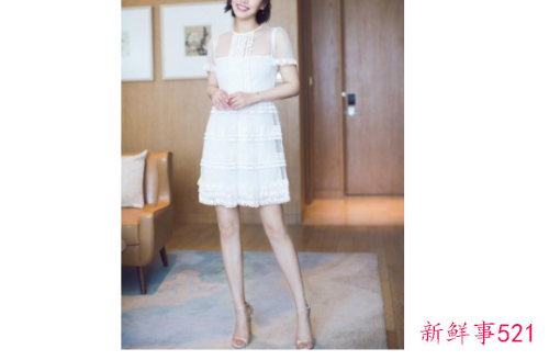 高跟凉鞋配什么裙子好看