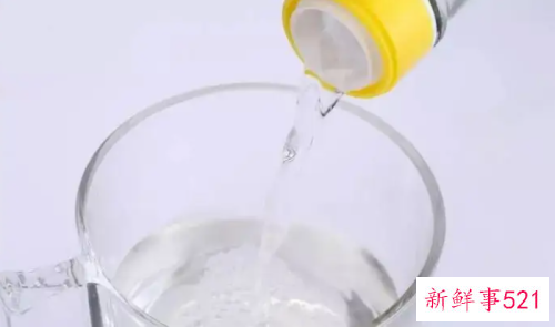 白醋跟醋精有什么区别