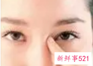 5个妙招巧去眼袋