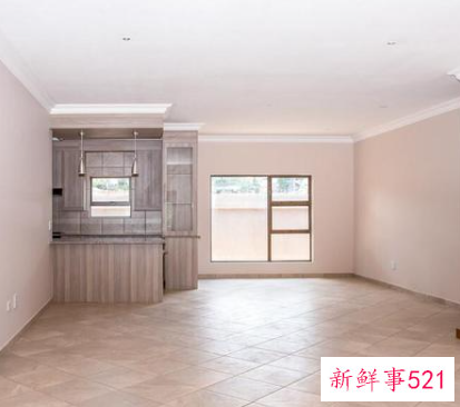 客厅铺什么样的地板砖好