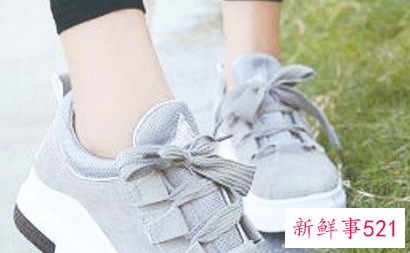 运动鞋怎么穿搭女