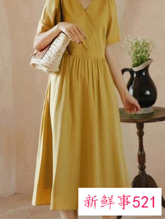 48岁女人怎么选裙子