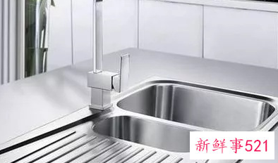 怎样才能去掉厨房的油