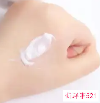 磨砂膏和身体乳和沐浴露的使用顺序