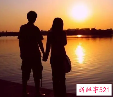 分手后还爱你的表现