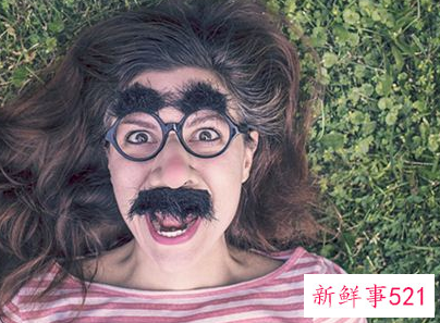 梦见变丑什么寓意