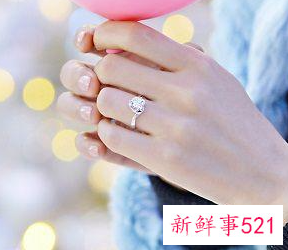 买情侣戒指算浪费吗