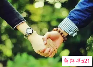 不离不弃和不弃不离的区别