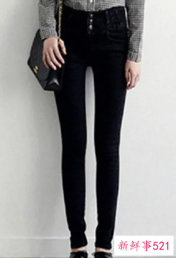 黑色牛仔裤怎么搭配