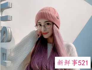 黑色眼镜配什么帽子