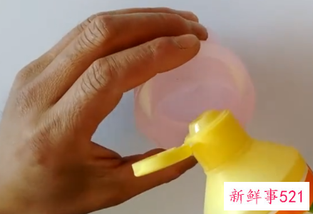 白色毛绒鞋脏了怎么清洗