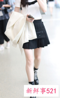 长裙靴子怎么搭配