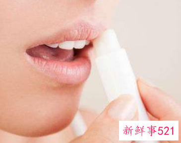 润唇膏涂抹有什么需要注意的