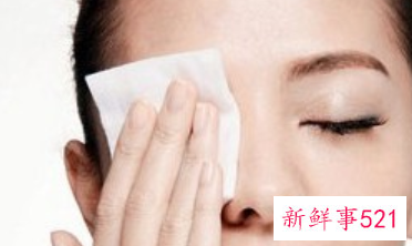 卸妆巾该怎么用
