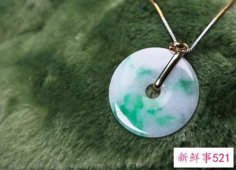 梦见玉吊坠有什么征兆