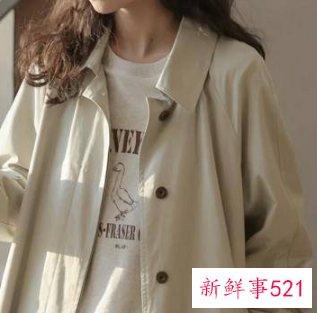 比较薄的外套搭配