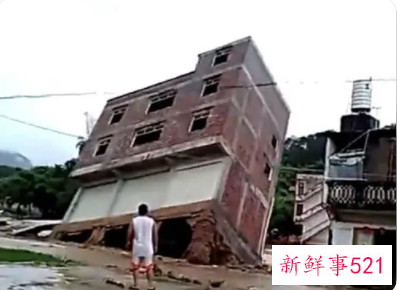 梦见房子被大风吹倒是什么意思