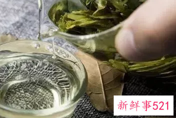 茶能不能用开水泡