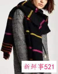 肤色暗黄戴什么颜色围巾