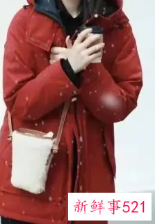 女人穿什么样的羽绒服