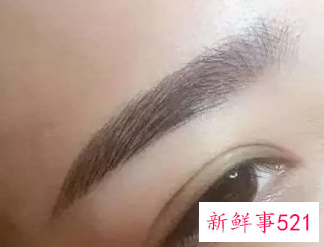 做完眉毛用生理盐水敷几天