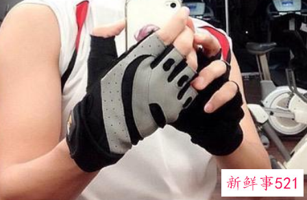 穿什么衣服吸引女孩子