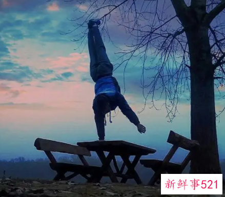 倒立撑练到哪里肌肉