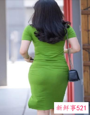 翠绿色裙子好看吗
