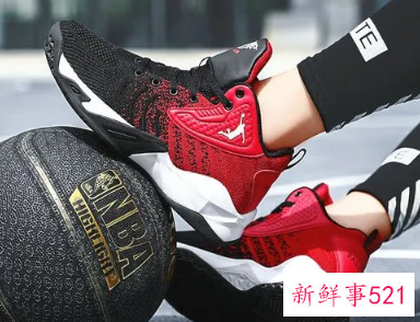 男生脚宽穿什么鞋好看