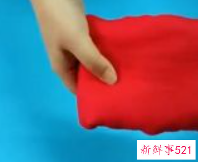 女孩子的围巾怎么折