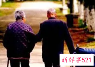 我国正式进入老龄化社会