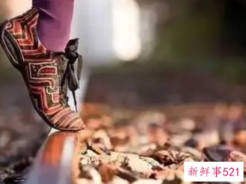 正确的跺脚养生方法及注意事项