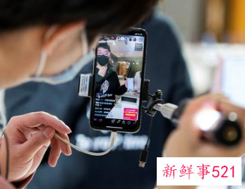 男生的直播怎么吸引人