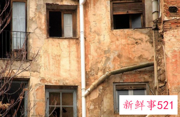 女人梦见过去的老房子