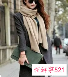 肤色暗黄戴什么颜色围巾