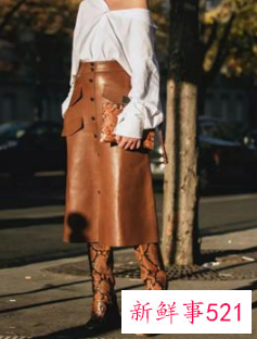 长裙靴子怎么搭配