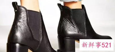 女宽松直筒裤配什么鞋子好看