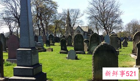 梦见找坟地有什么征兆