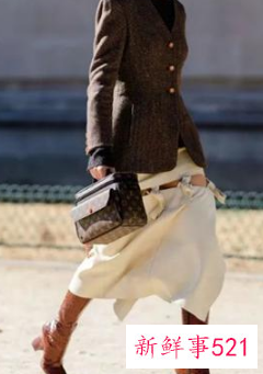 长裙靴子怎么搭配