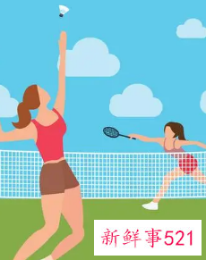 男人眼中打羽毛球的女人