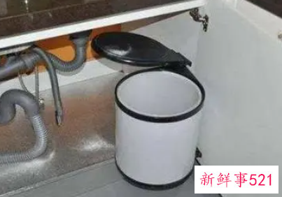 厨房垃圾桶颜色风水有讲究