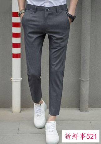 小白鞋西裤搭配