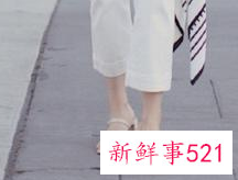 女宽松直筒裤配什么鞋子好看