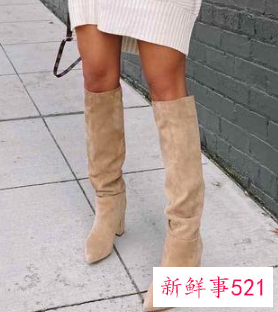 鞋子什么颜色比较百搭