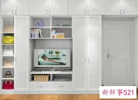 忌讳衣柜放在客厅