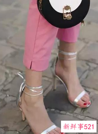 夏天穿凉鞋好看吗