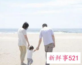 梦见和朋友带着孩子一起玩