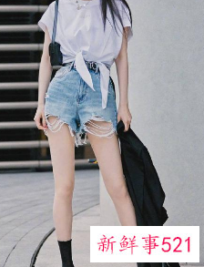 长裙靴子怎么搭配