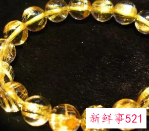 摩羯女适合戴什么