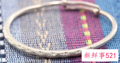 银手链和银手镯一起佩戴的禁忌